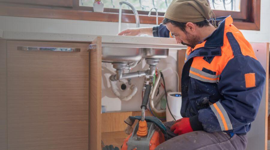 Local expert plumbing services in Palestine, AR